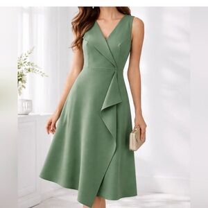 EUC Ann Taylor Olive Green Sleeveless Wrap-Front Midi Dress size 8